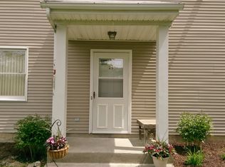 25 Deer Crossing Dr, Fishkill, NY 12524