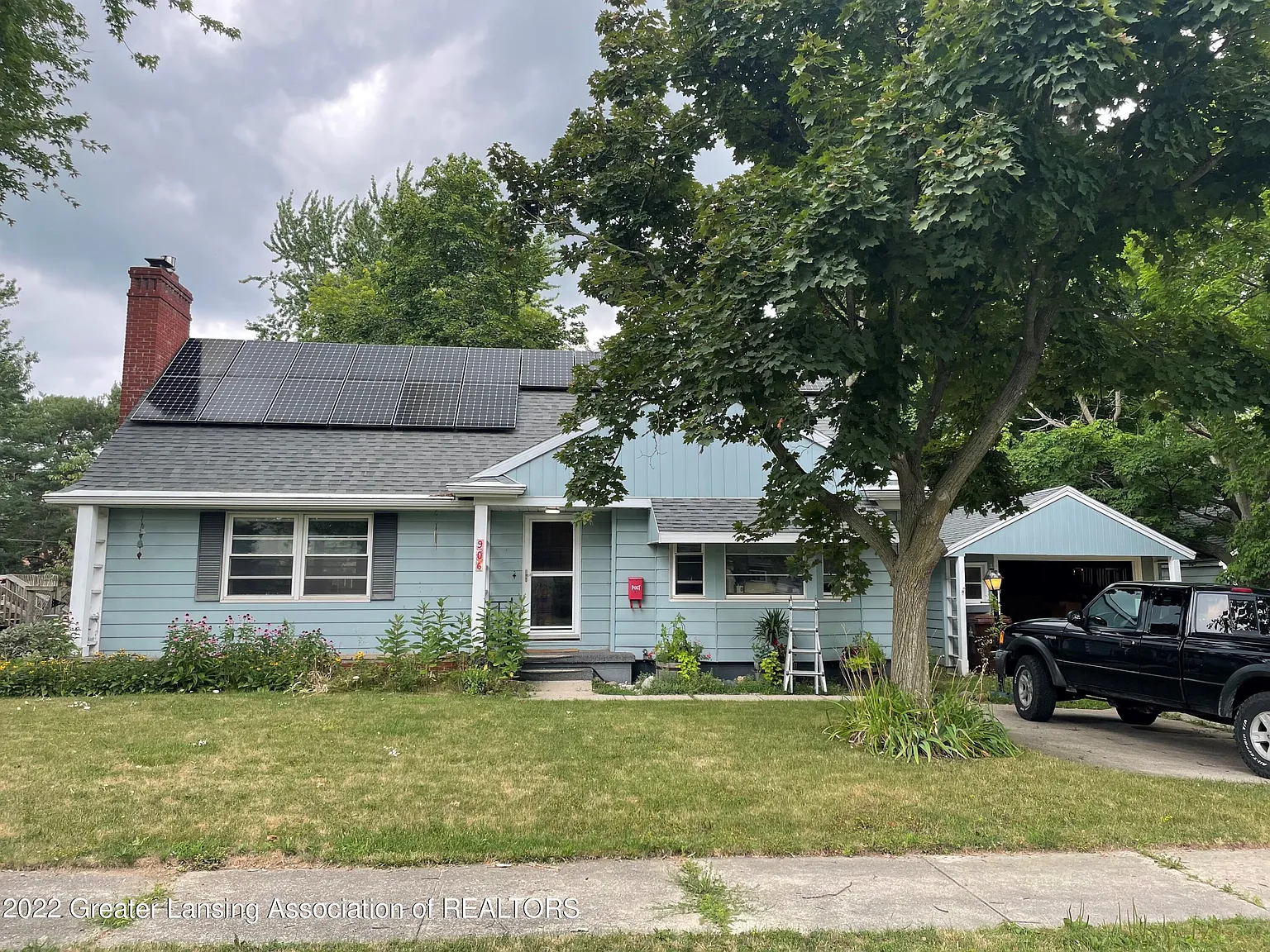 906 N Vassar St photo 1