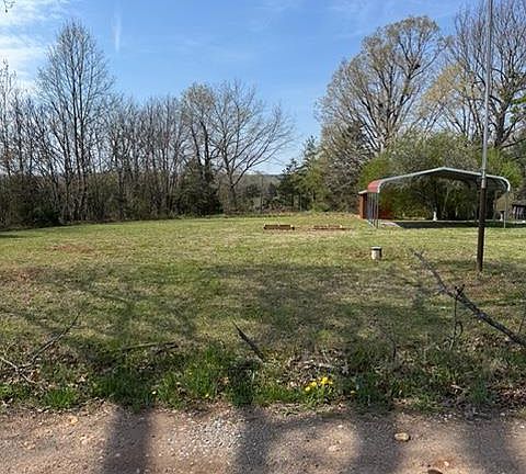 5th image of 417 Clays Ferry Rd