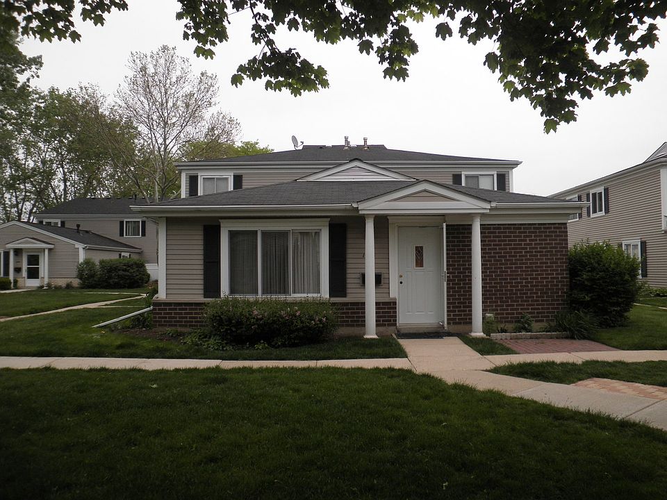 1st image of 1134 Cove Dr #215A
