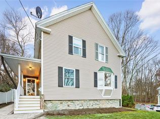 778 3rd Ave, Woonsocket, RI 02895