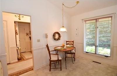 2nd image of 504 Victoria Ct #B