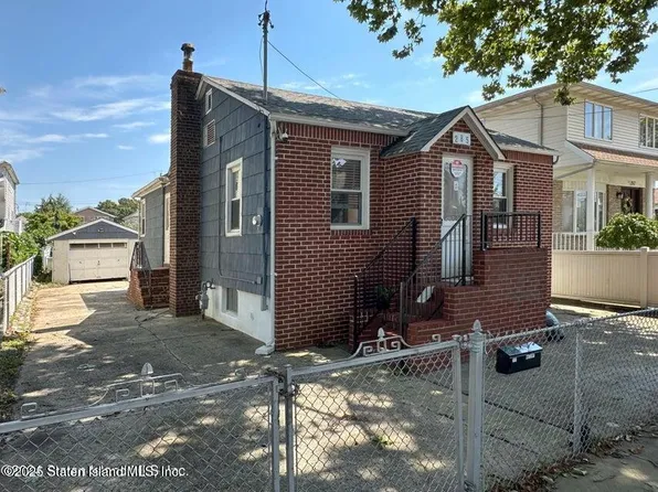 285 Mallory Ave, Staten Island, NY 10305
