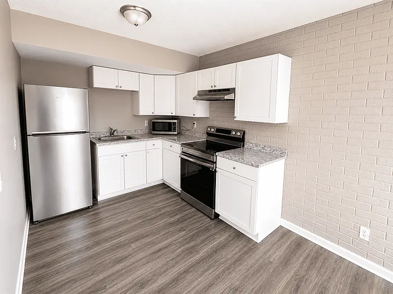 2036 Catalpa Dr #D — Photo 1