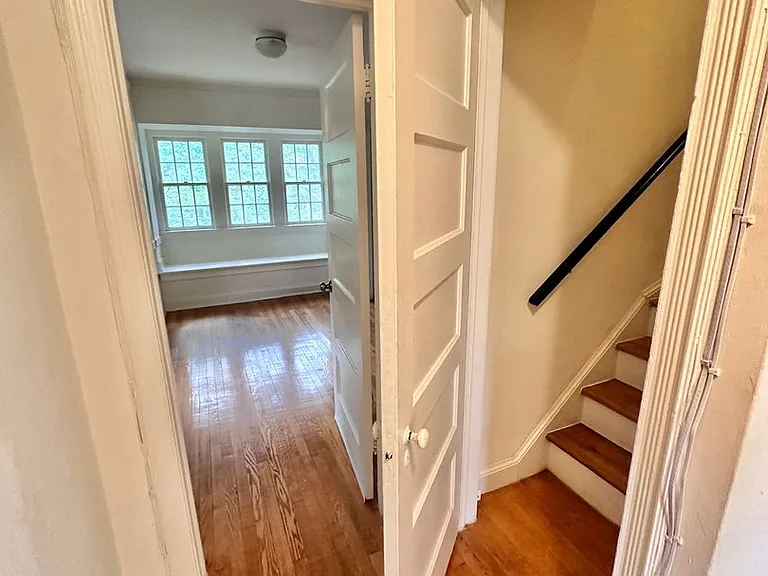 4422 Greenwich Pkwy NW — Photo 34