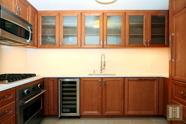 Rented by Halstead Real Estate | media 6