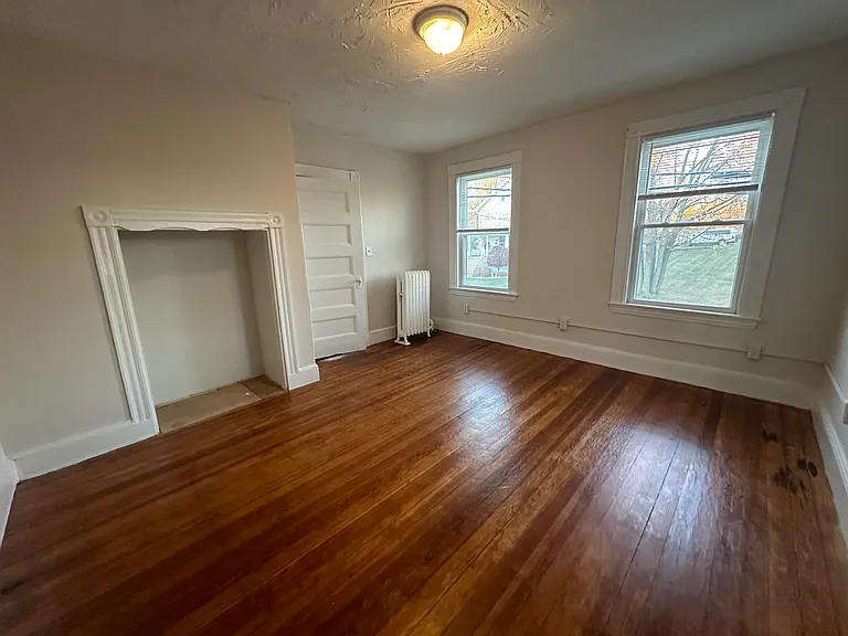 26 N Main St #4 — Photo 6