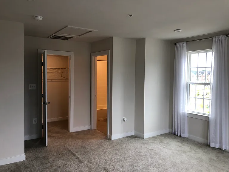 4th floor bedroom