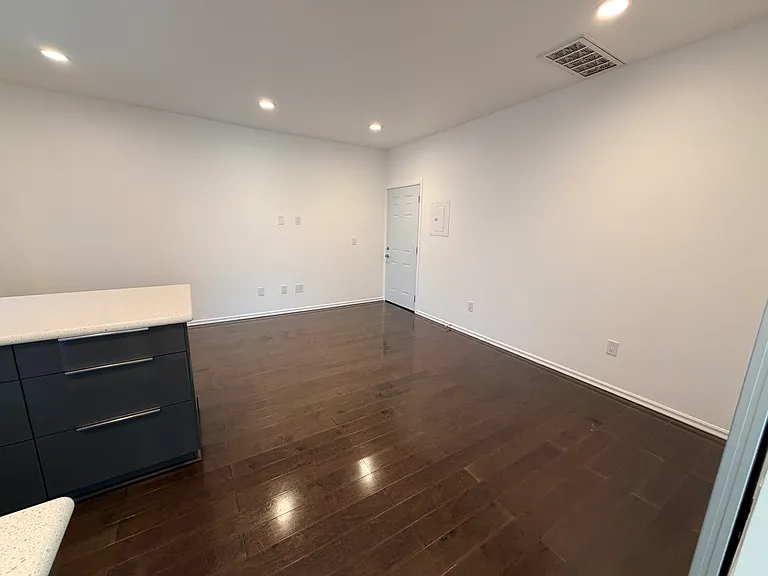 1119 Poinsettia Dr #A4 — Photo 15