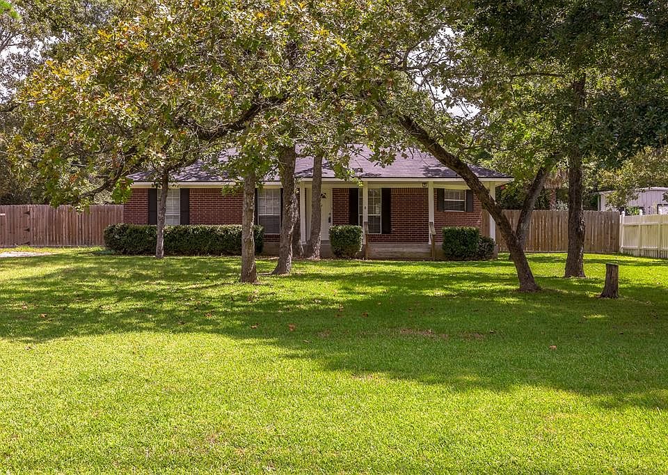 1st image of 22606 Coriander Dr