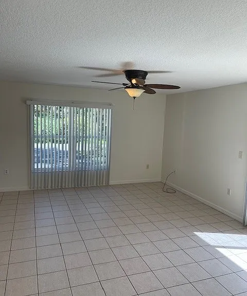 1861 Shoreland Dr — Photo 7