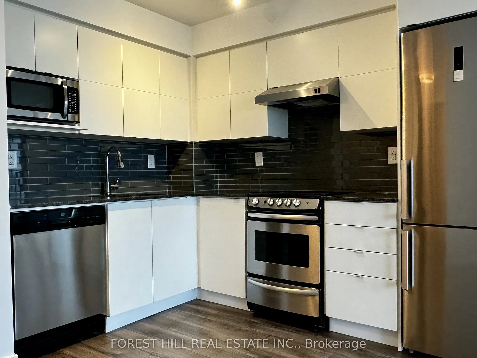 2 bed, $2,500 — Photo 4