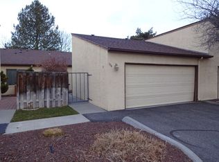 104 Caliente Sands Ct, Richland, WA 99352