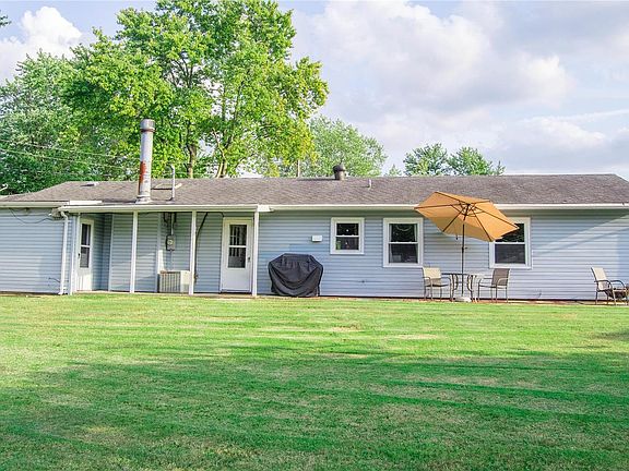 3rd image of 518 Joy Dr