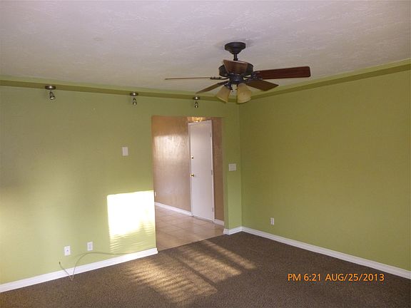 3rd image of 1237 1/2 Hollister St #A