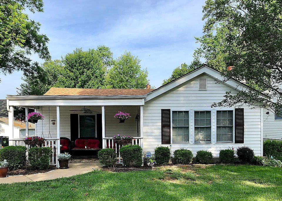 1st image of 1015 Twin Pine Dr