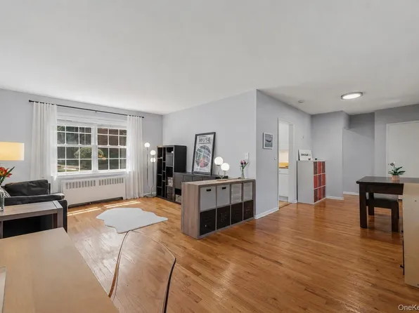 2 Fieldstone Drive #19, Hartsdale, NY 10530
