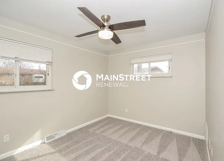 10812 Lemarie Dr — Photo 14
