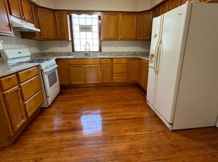 7401 S May St, Chicago, IL 60621