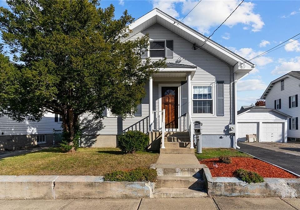 21 Kermit St, Woonsocket, RI 02895 | Zillow