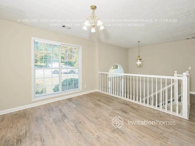 1661 Hampton Walk Dr — Photo 6