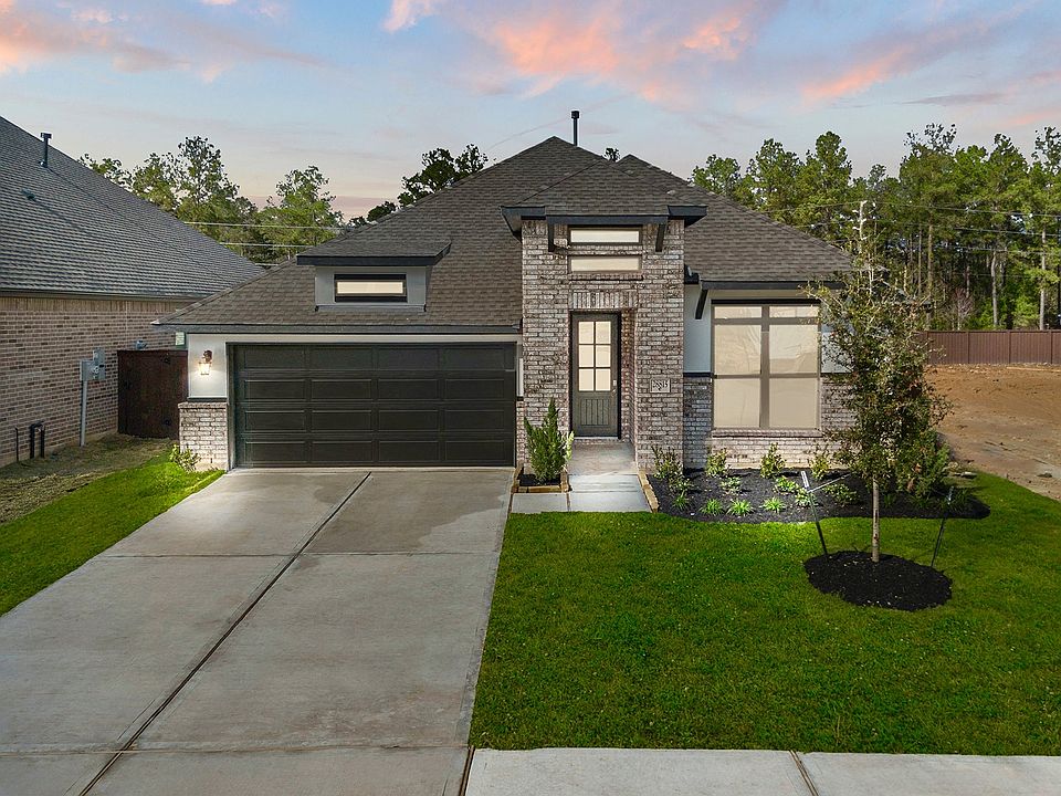 1st image of 28815 Balanced Rock Dr