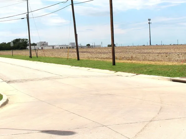 0 E 3rd St, Hillsboro, KS 67063