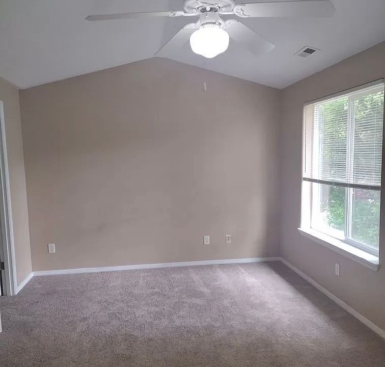 Good Size Master Bedroom with Ceiling Fan, walk-in closet and on-suite bathroom