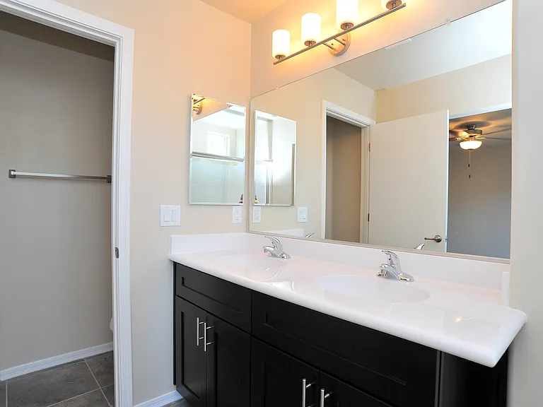 1218 E Blacklidge Dr #1101 — Photo 18