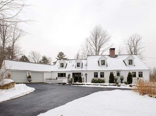 61 Old Settlers Ln, Union, NH 03887