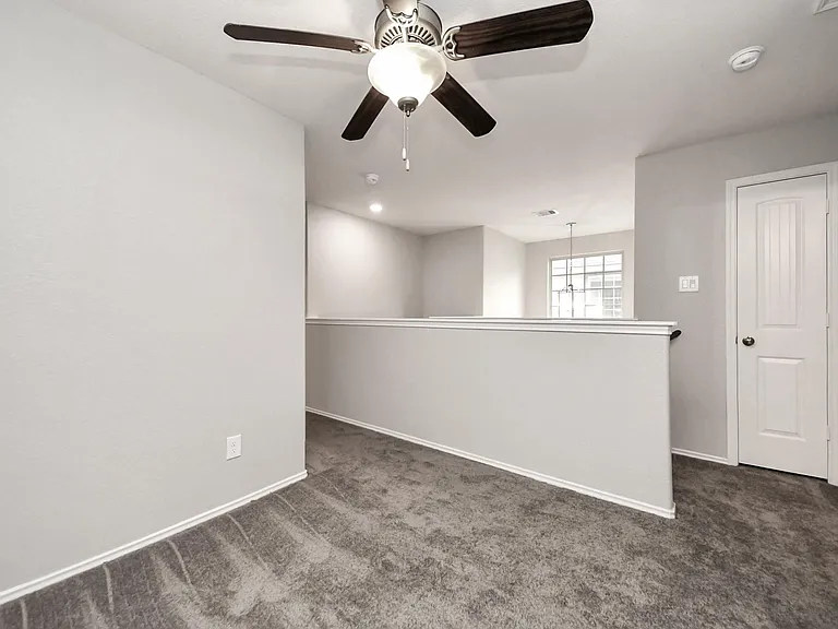 16130 Beachside Pl — Photo 29