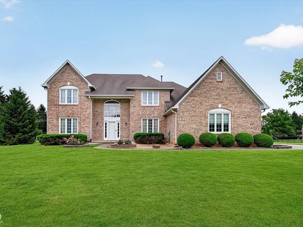 14477 Whisper Wind Dr, Carmel, IN 46032