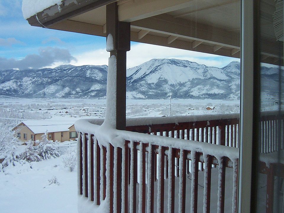 2nd image of 320 Sparrow Way