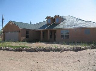 2 Omar Rd, Los Lunas, NM 87031