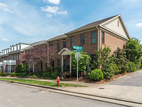 3rd image of 1433 Winding Creek Dr