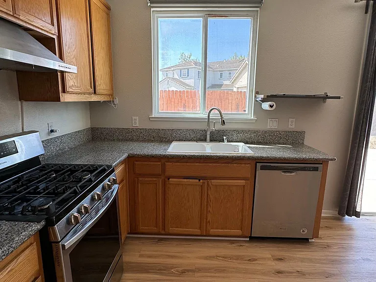 3354 Wyoming Ct — Photo 18