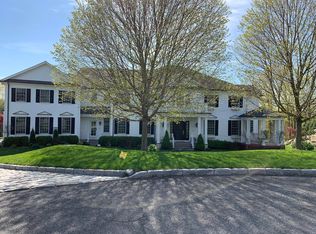 9 Dawson Ct, West Harrison, NY 10604