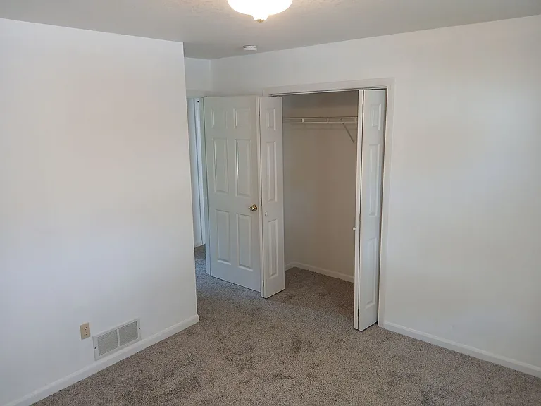 3928 Liverpool Dr — Photo 8
