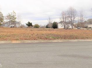 127 Long Pointe Rd SE, Calhoun, GA 30701