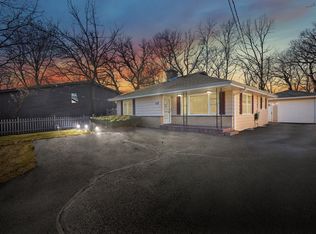 830 N Hainesville Rd, Round Lake Park, IL 60073