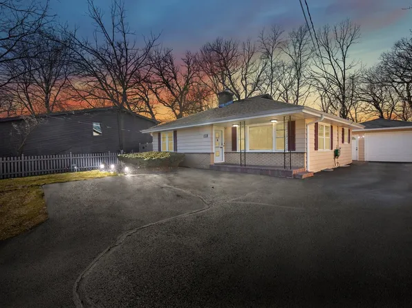 830 N Hainesville Rd, Round Lake Park, IL 60073