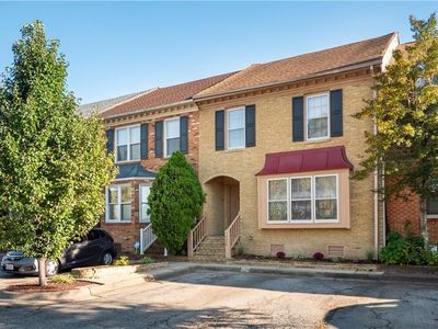 670 Lord Dunmore Dr, Virginia Beach, VA, 23464