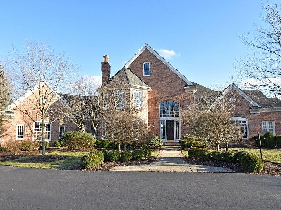 1st image of 9855 Fox Hollow Ln