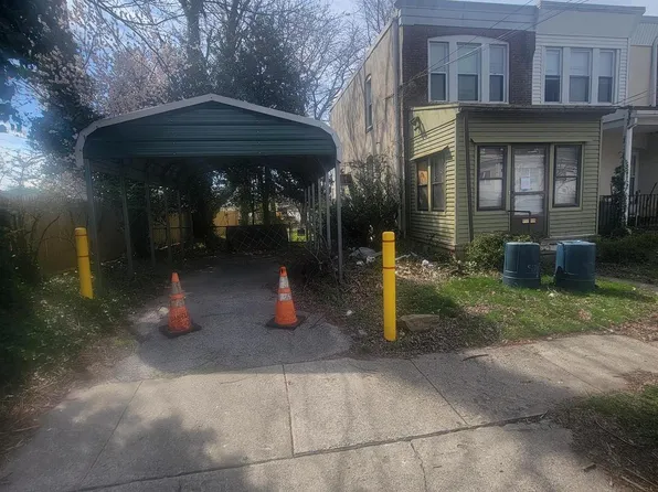 6 Rhodes Ave, Collingdale, PA 19023