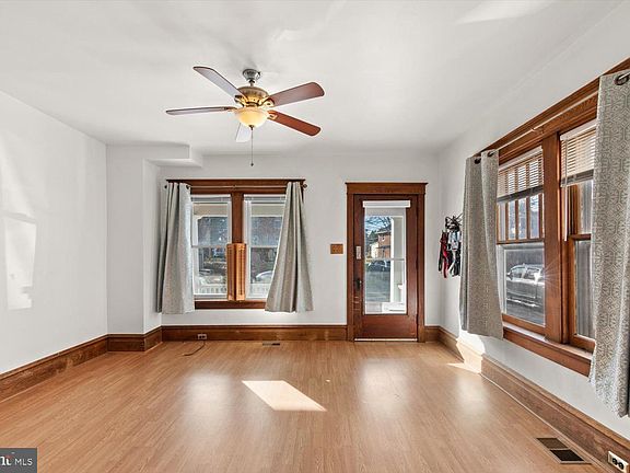 5th image of 323 W Donegal St
