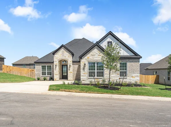 290 Lawrence Drive, Castroville, TX 78009