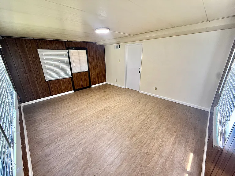 412 Washington Ave — Photo 19