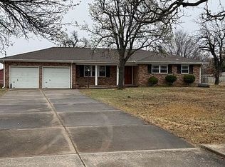 1668 E Circle Dr, Choctaw, OK 73020