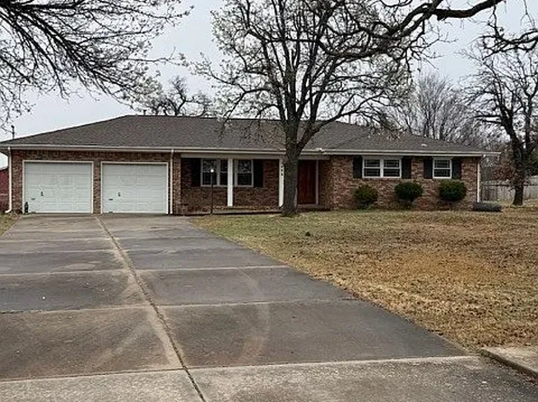 1668 E Circle Dr, Choctaw, OK 73020