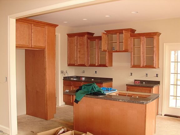 3rd image of 225 Harvest Wood Ln